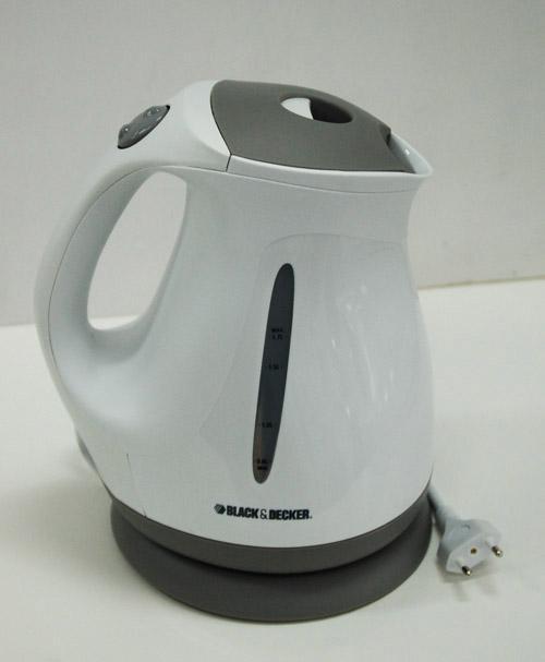 https://www.samstores.com/media/products/19996/750X750/blackdecker-jkc680-cl-kettle-for-220-volts.jpg