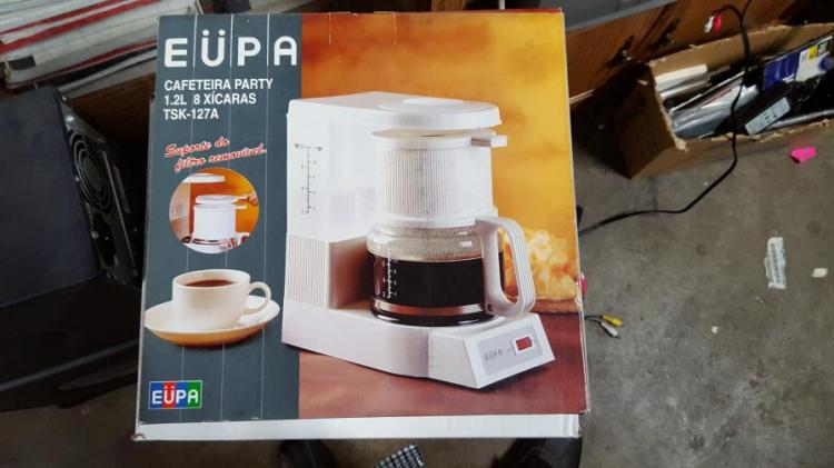 https://www.samstores.com/media/products/25598/750X750/eupa-tsk-127a-cafeteria-party-coffee-maker-for-220-volts.jpg